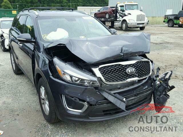 KIA SORENTO LX 2018 - 5XYPG4A38JG403570