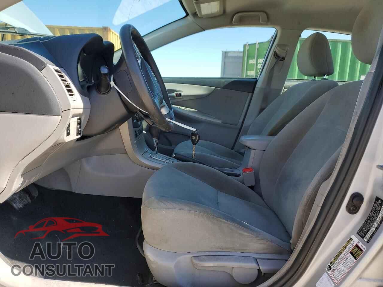 TOYOTA COROLLA 2011 - 2T1BU4EEXBC686002
