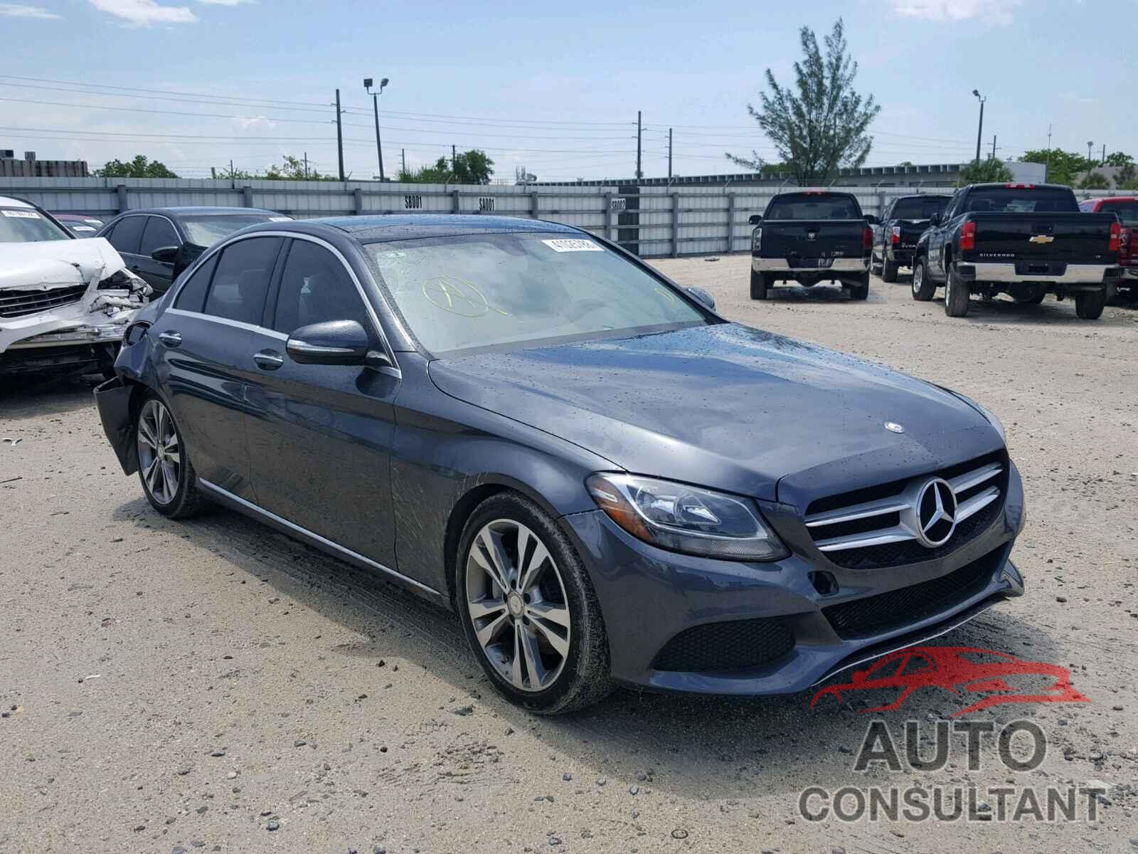 MERCEDES-BENZ C CLASS 2015 - 55SWF4JB4FU081352