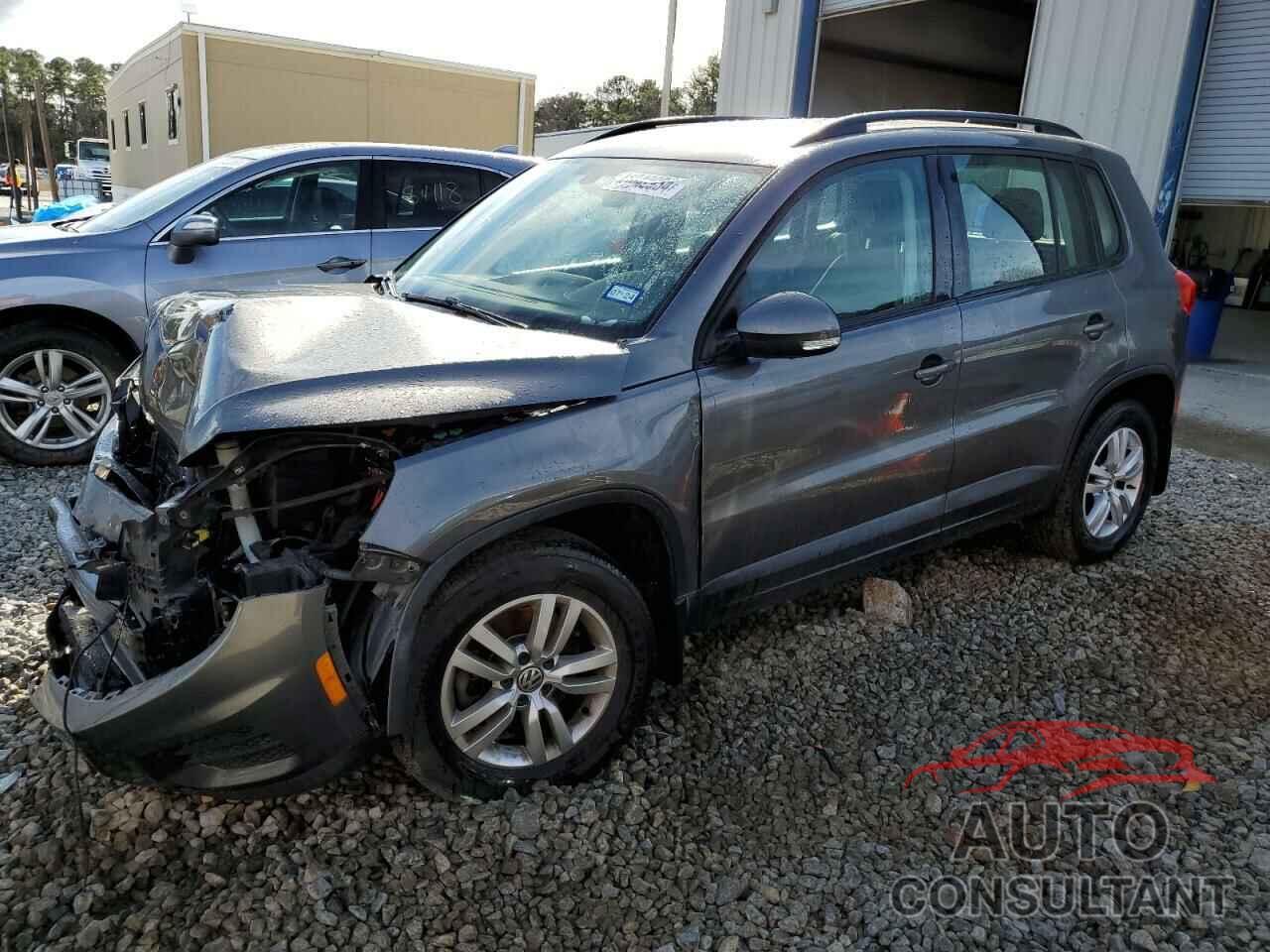 VOLKSWAGEN TIGUAN 2017 - WVGAV7AX6HK031159