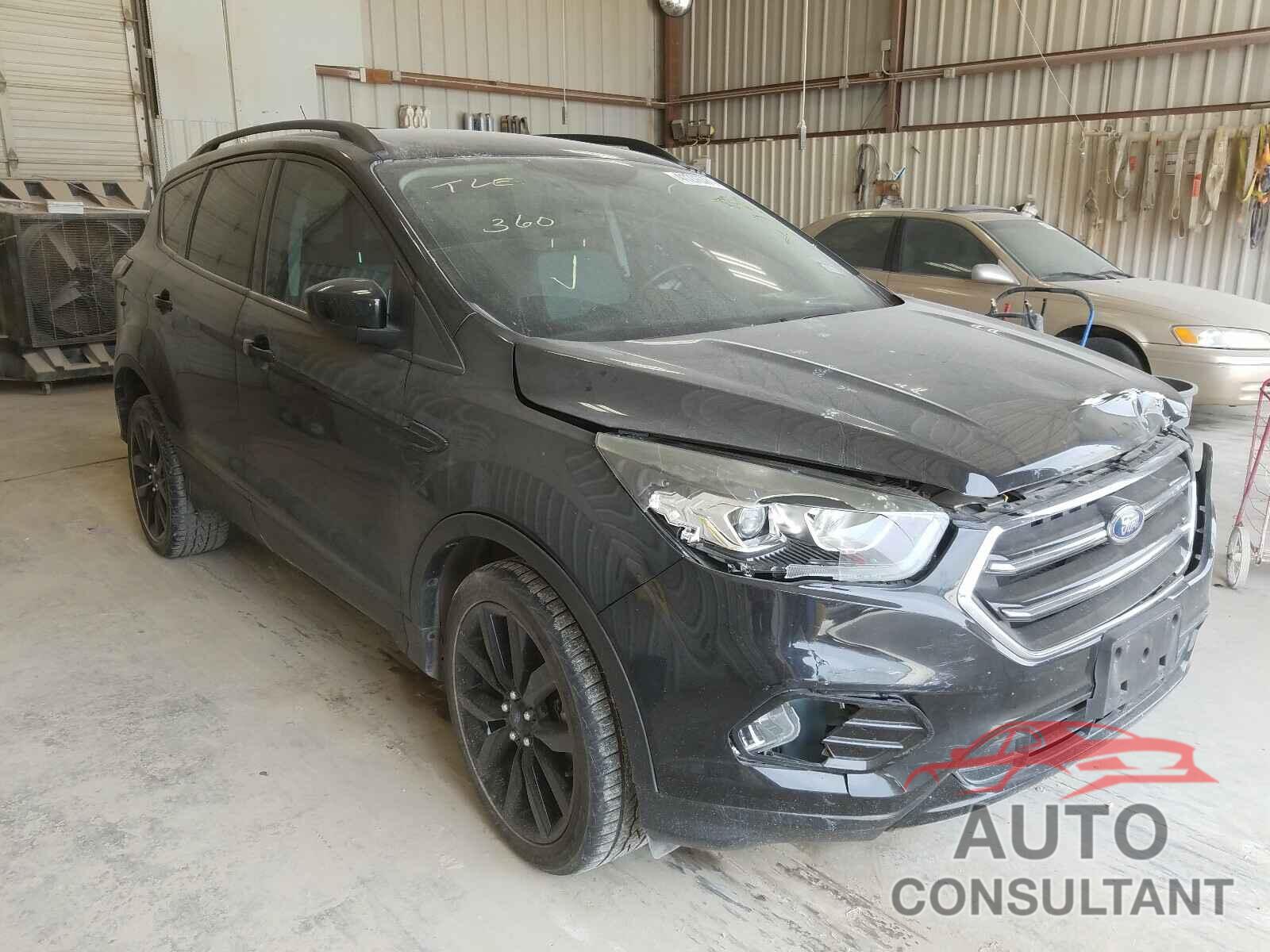FORD ESCAPE 2017 - 1FMCU0GD2HUB88658