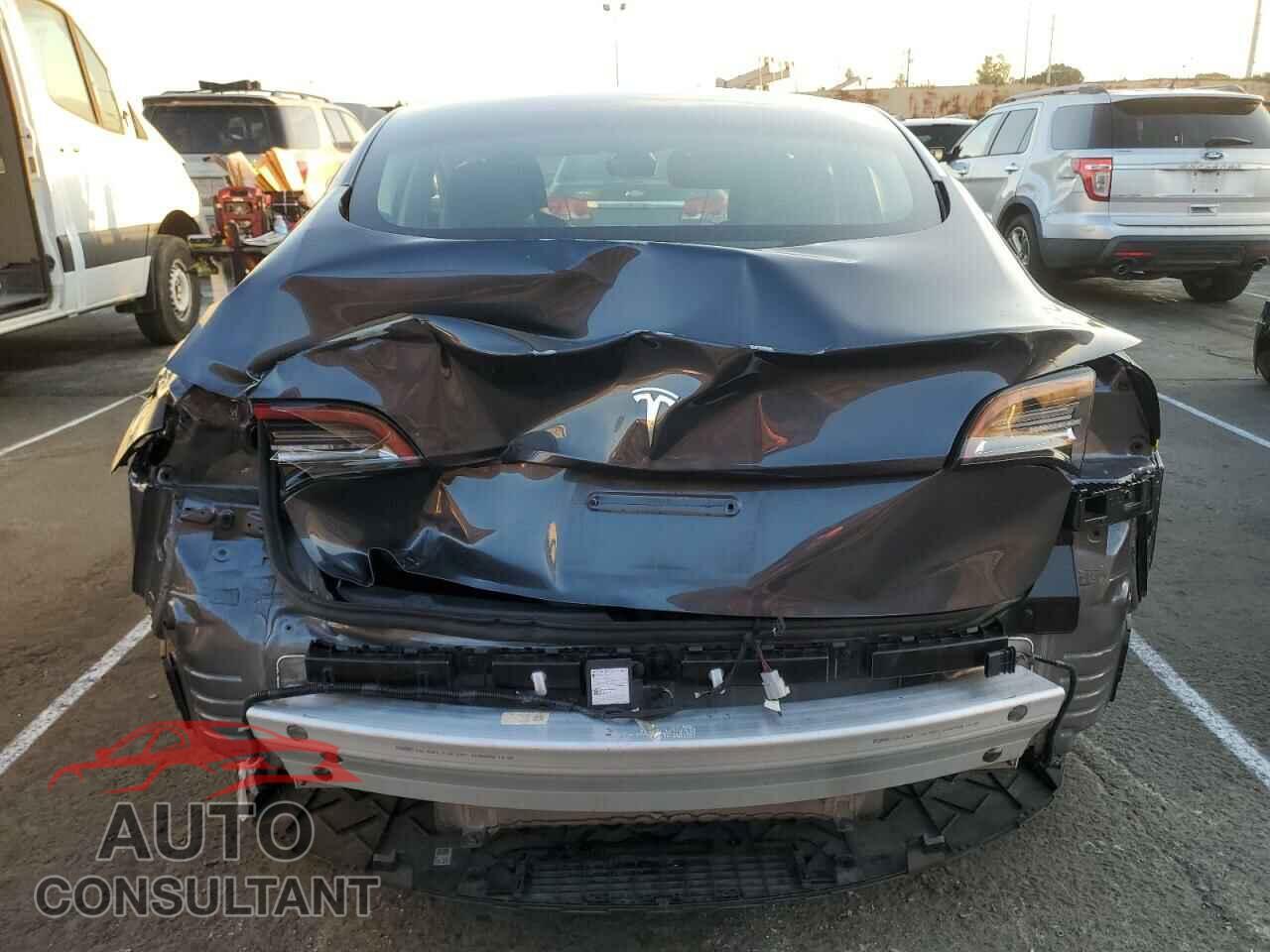 TESLA MODEL 3 2021 - 5YJ3E1EA4MF996612