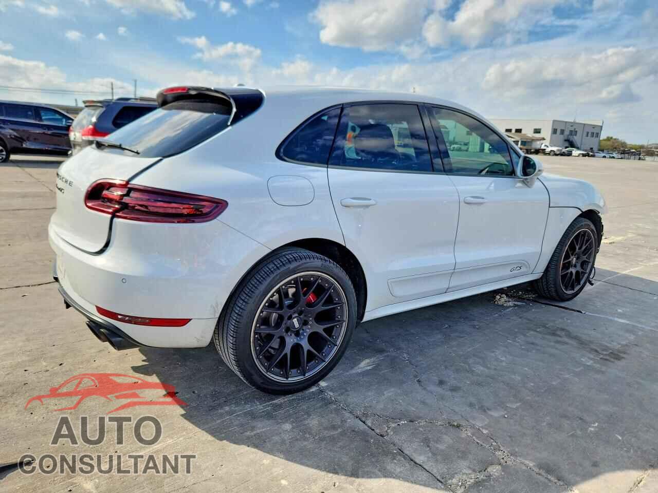 PORSCHE MACAN 2018 - WP1AG2A57JLB60686
