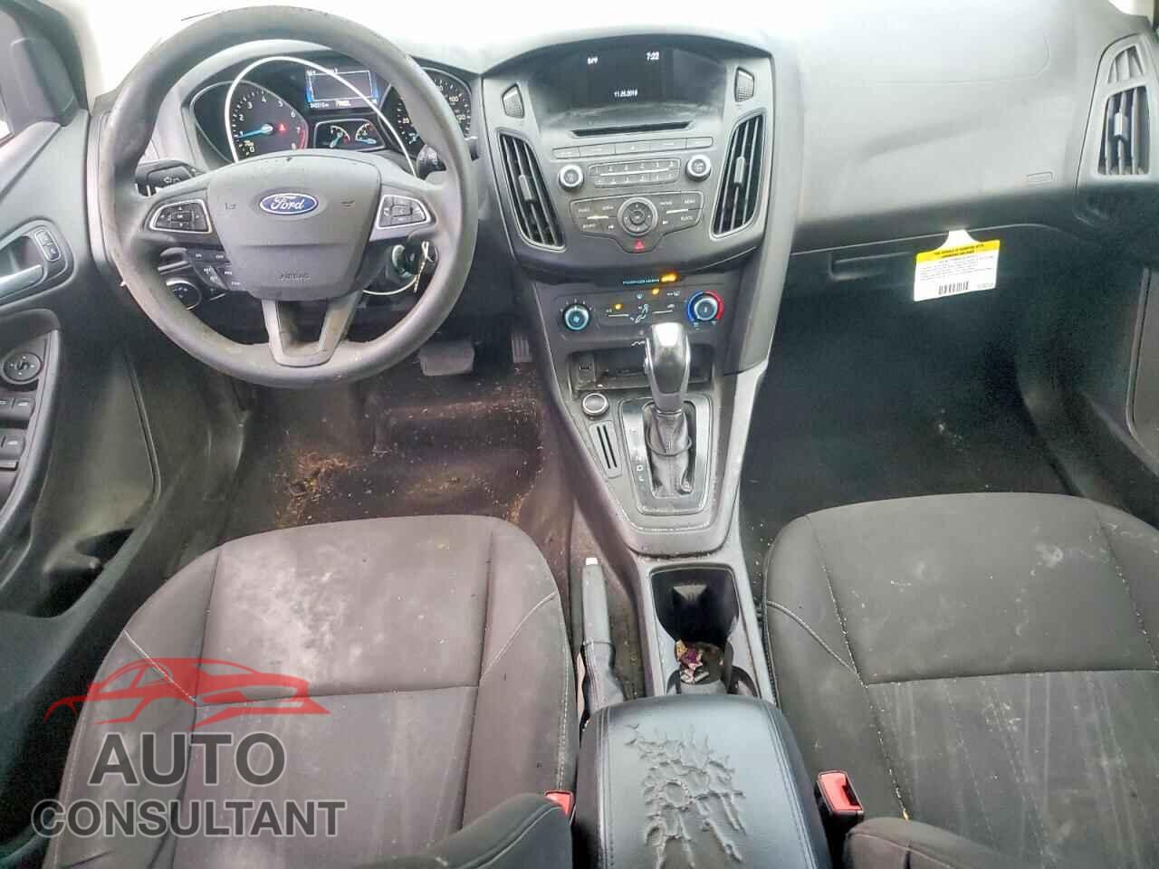 FORD FOCUS 2015 - 1FADP3F2XFL206446