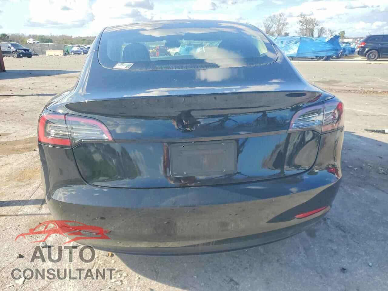 TESLA MODEL 3 2019 - 5YJ3E1EA2KF306594