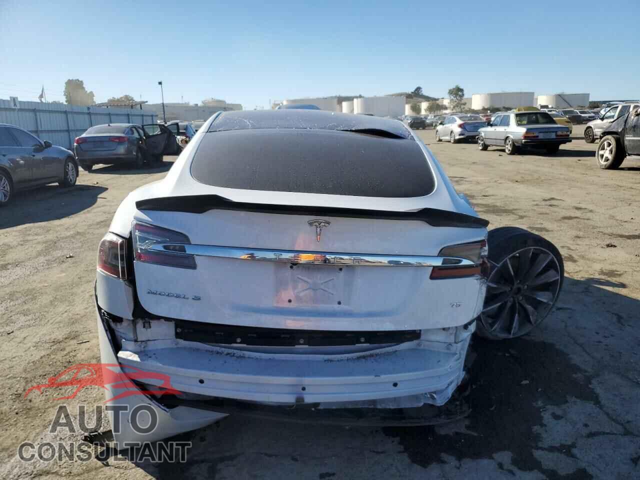 TESLA MODEL S 2017 - 5YJSA1E11HF189073