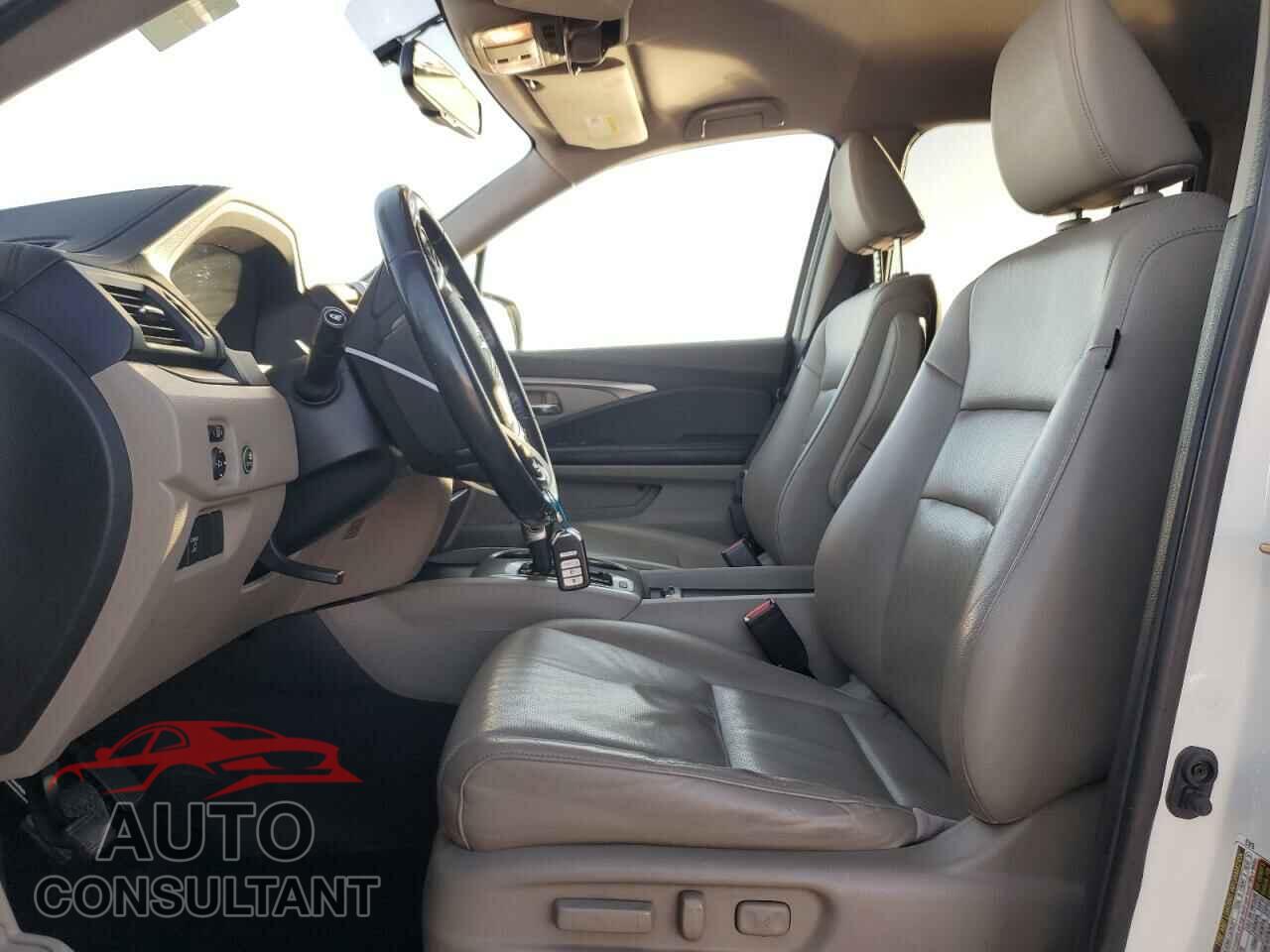 HONDA RIDGELINE 2017 - 5FPYK3F62HB034505
