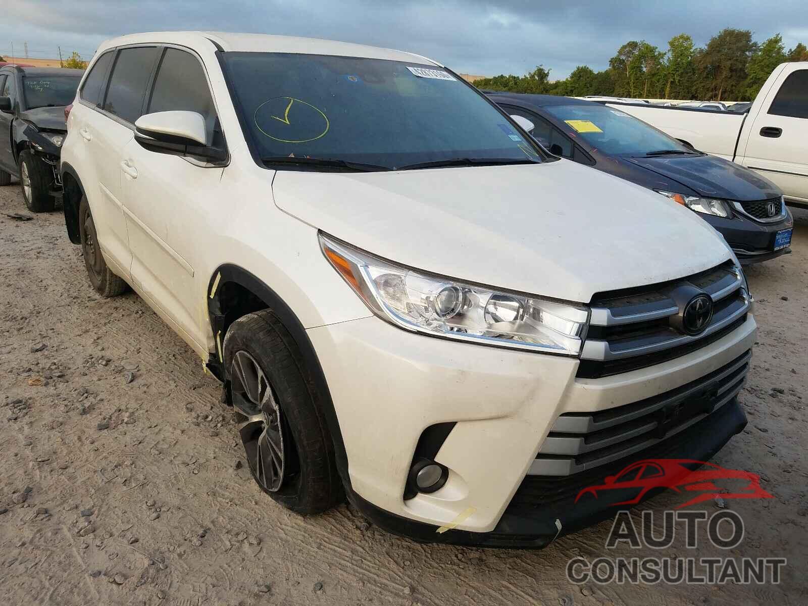 TOYOTA HIGHLANDER 2018 - 5TDZZRFH6JS242045