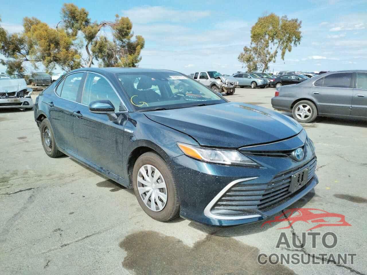 TOYOTA CAMRY 2021 - 4T1C31AK1MU550005