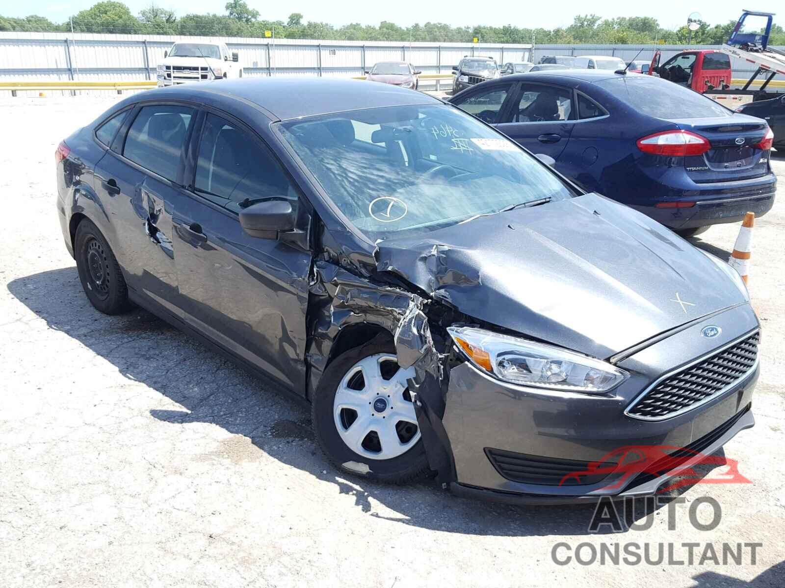 FORD FOCUS 2017 - 1FADP3E22HL214447