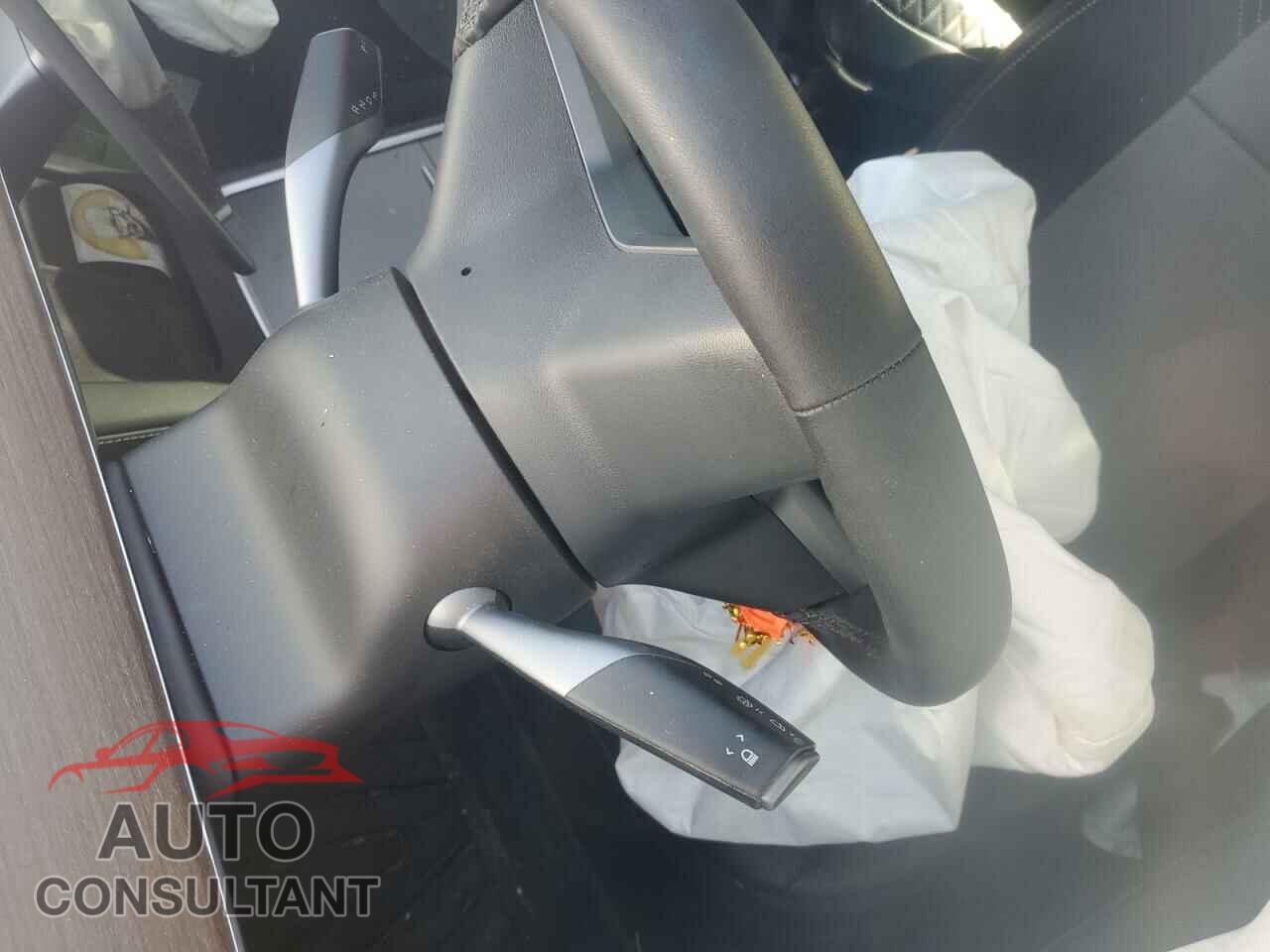 TESLA MODEL 3 2023 - 5YJ3E1EA7PF491393