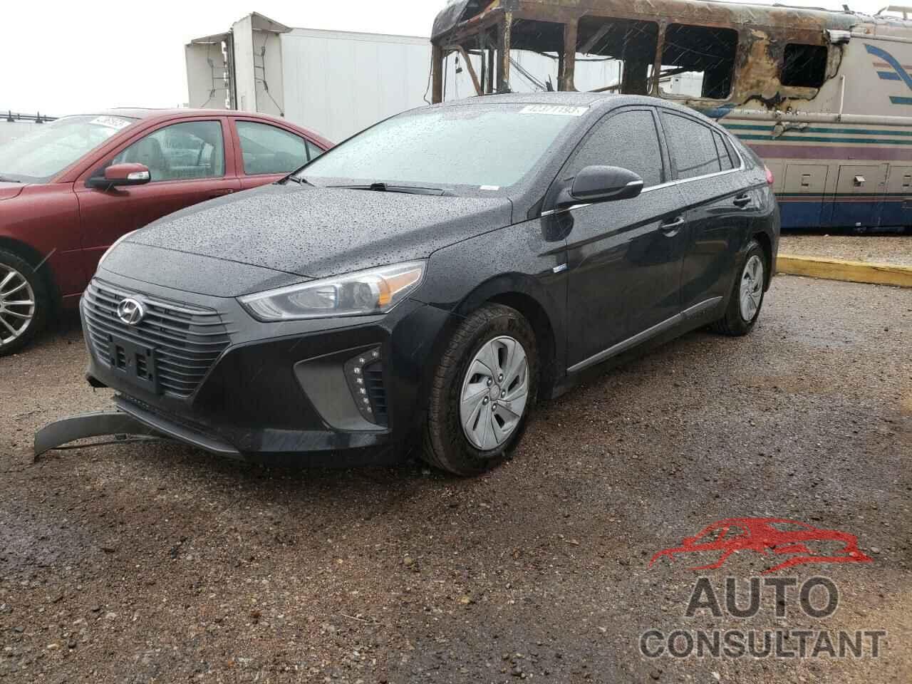 HYUNDAI IONIQ 2017 - KMHC75LC0HU035312