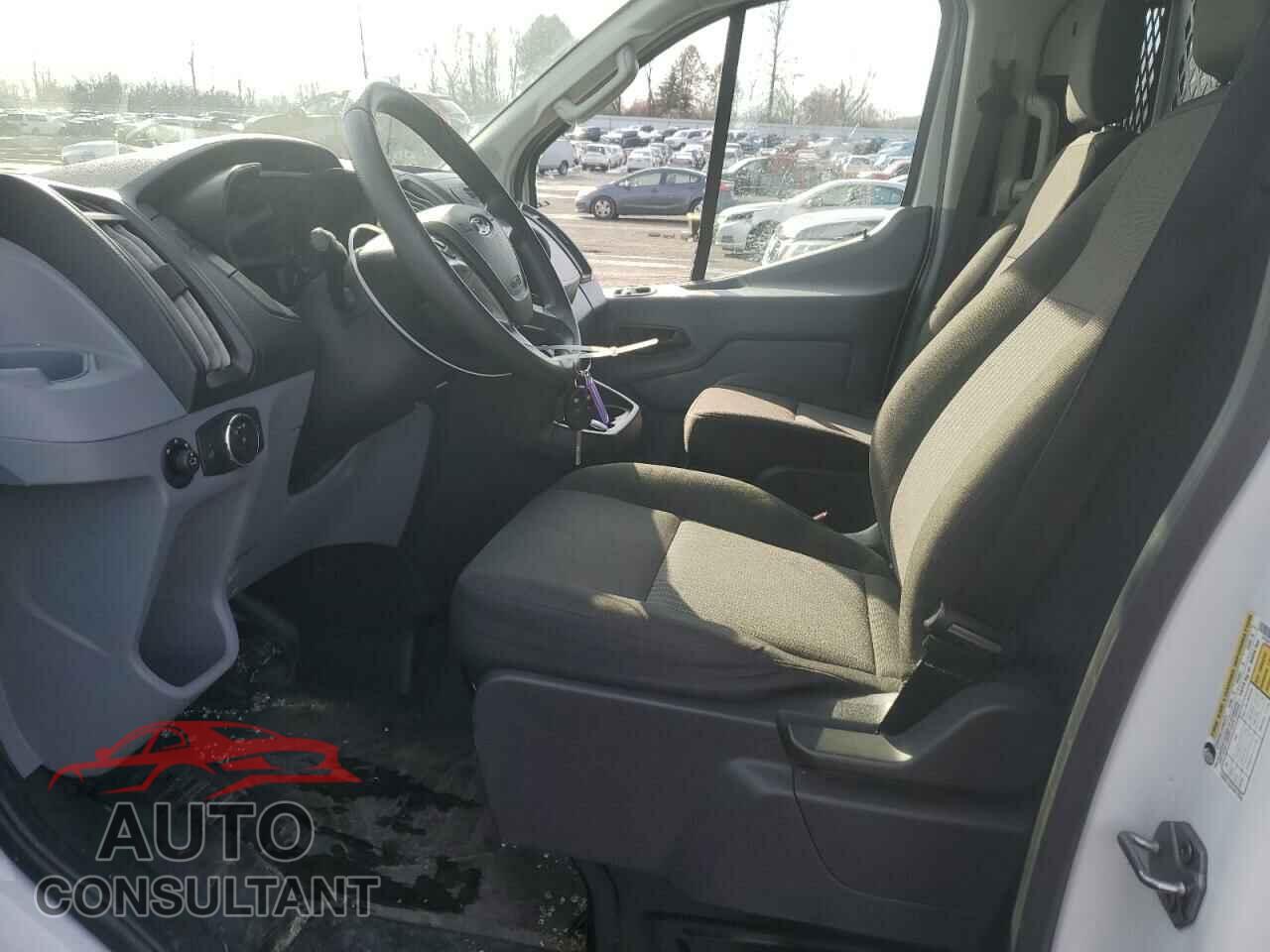 FORD TRANSIT 2018 - 1FTYR1YM2JKB17297