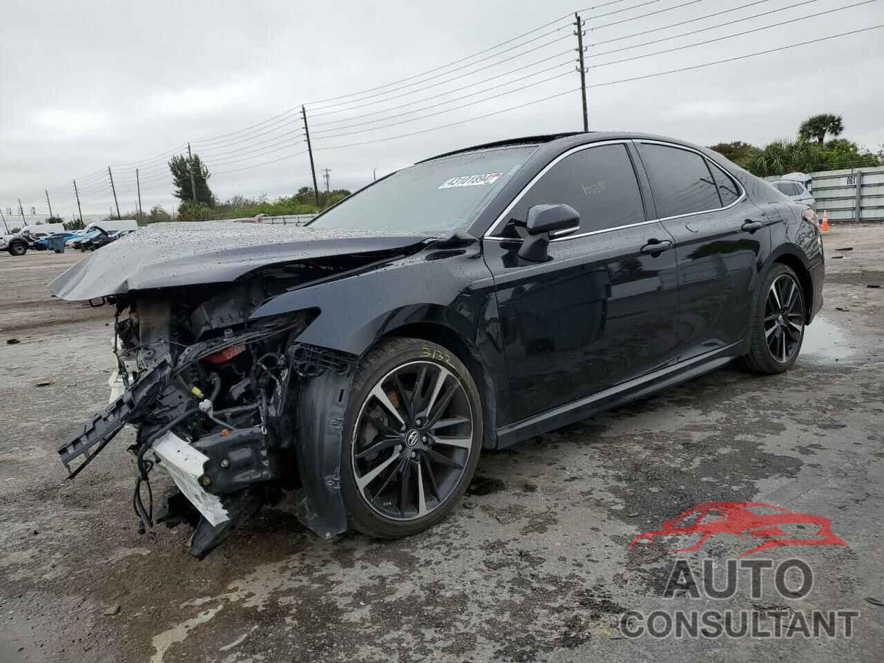 TOYOTA CAMRY 2018 - 4T1B61HK7JU117485