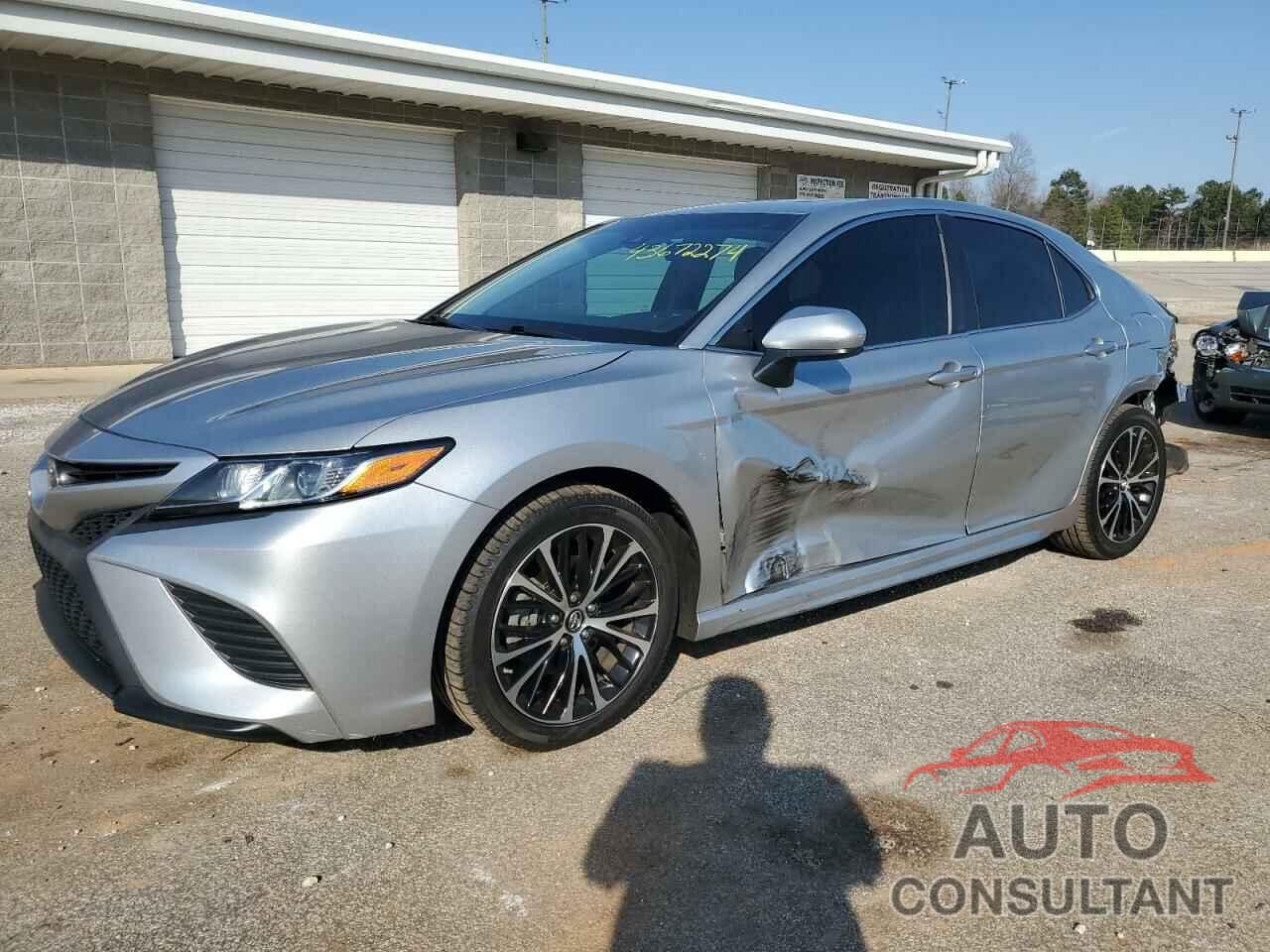 TOYOTA CAMRY 2018 - 4T1B11HK8JU631263