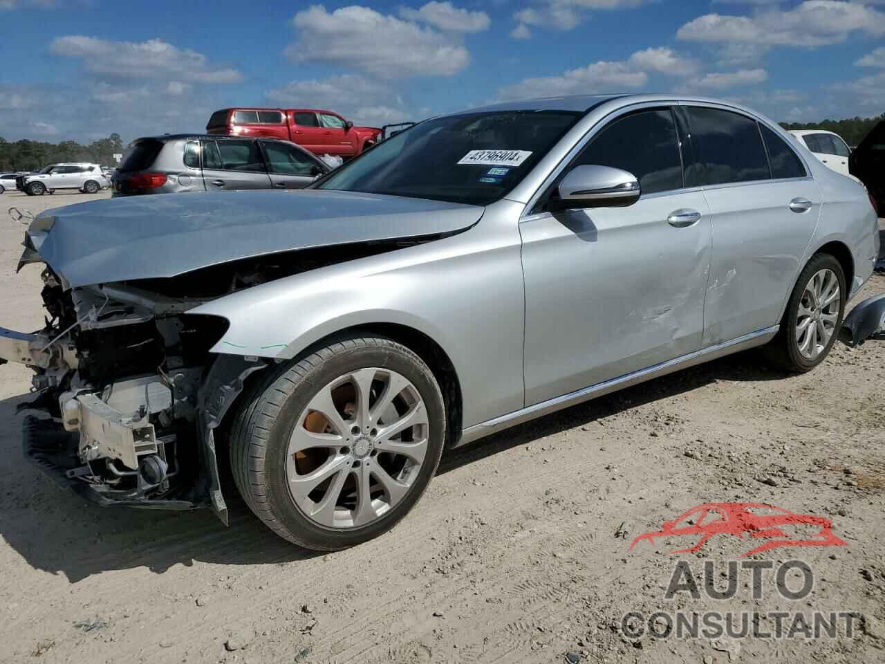 MERCEDES-BENZ E-CLASS 2017 - WDDZF4JB8HA175833