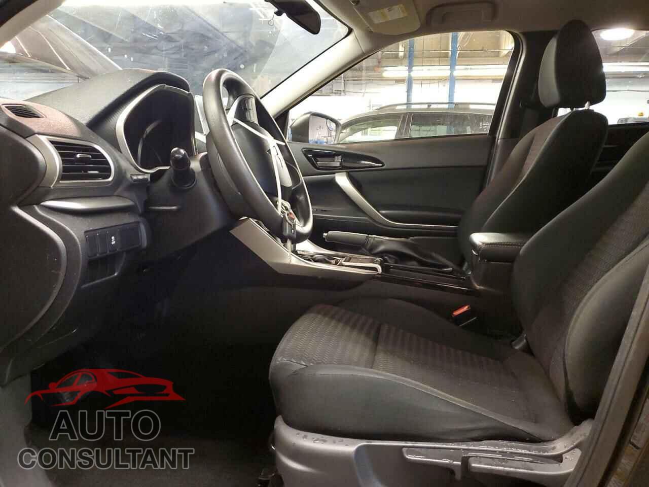 MITSUBISHI ECLIPSE 2018 - JA4AT4AA1JZ065991