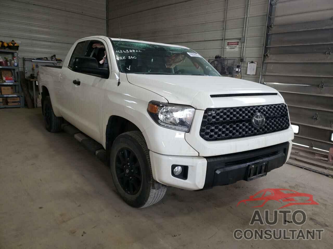 TOYOTA TUNDRA 2019 - 5TFUW5F18KX856198