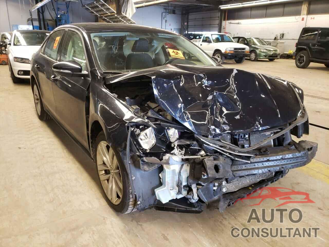 VOLKSWAGEN PASSAT 2019 - 1VWLA7A31KC001281