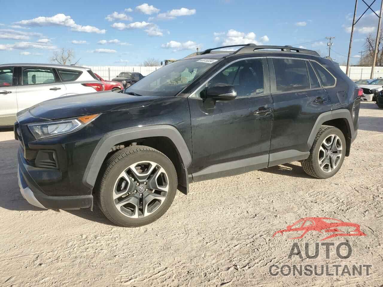 TOYOTA RAV4 2019 - 2T3J1RFV5KW050108