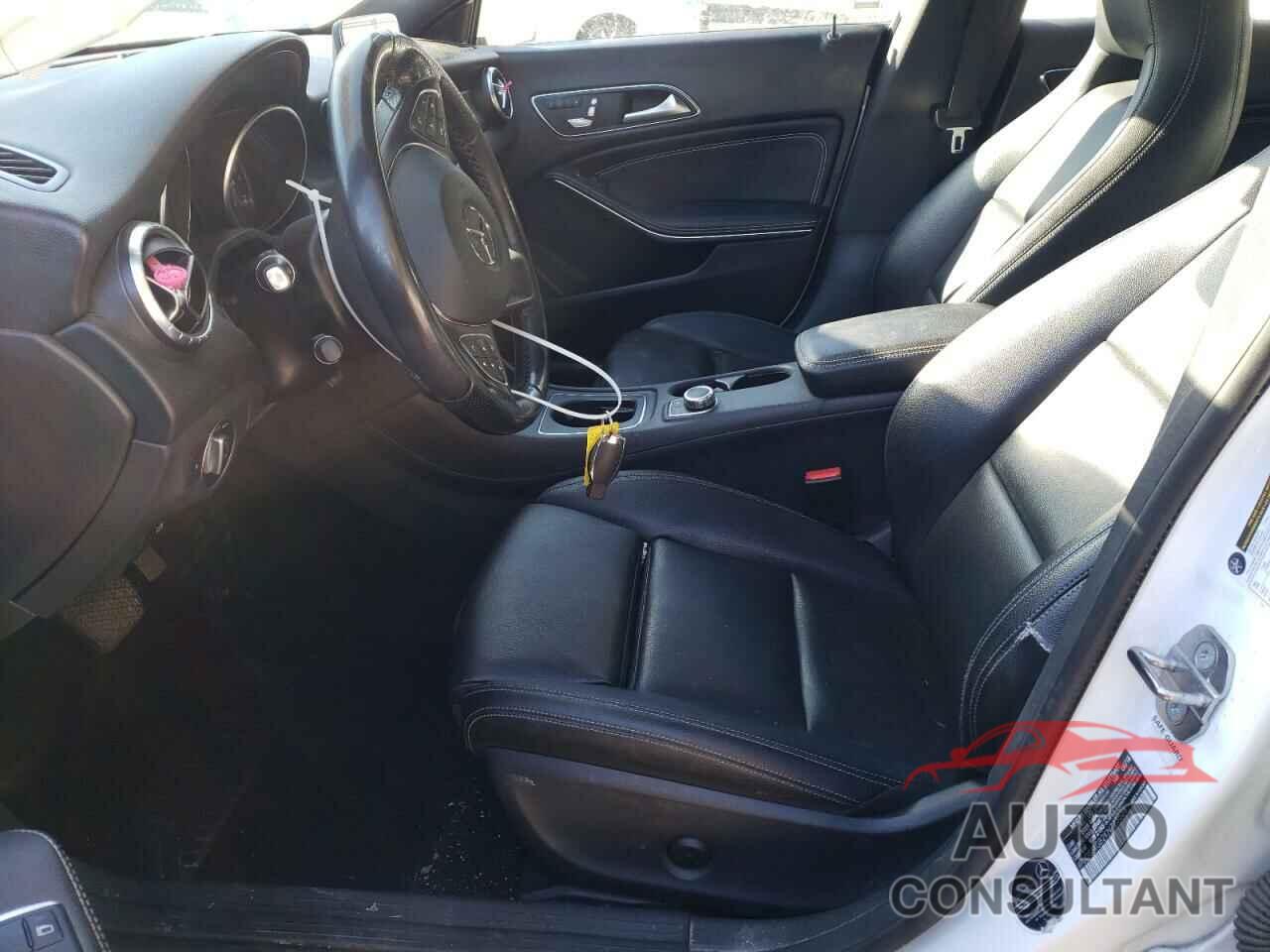 MERCEDES-BENZ CLA-CLASS 2019 - WDDSJ4GB2KN723526