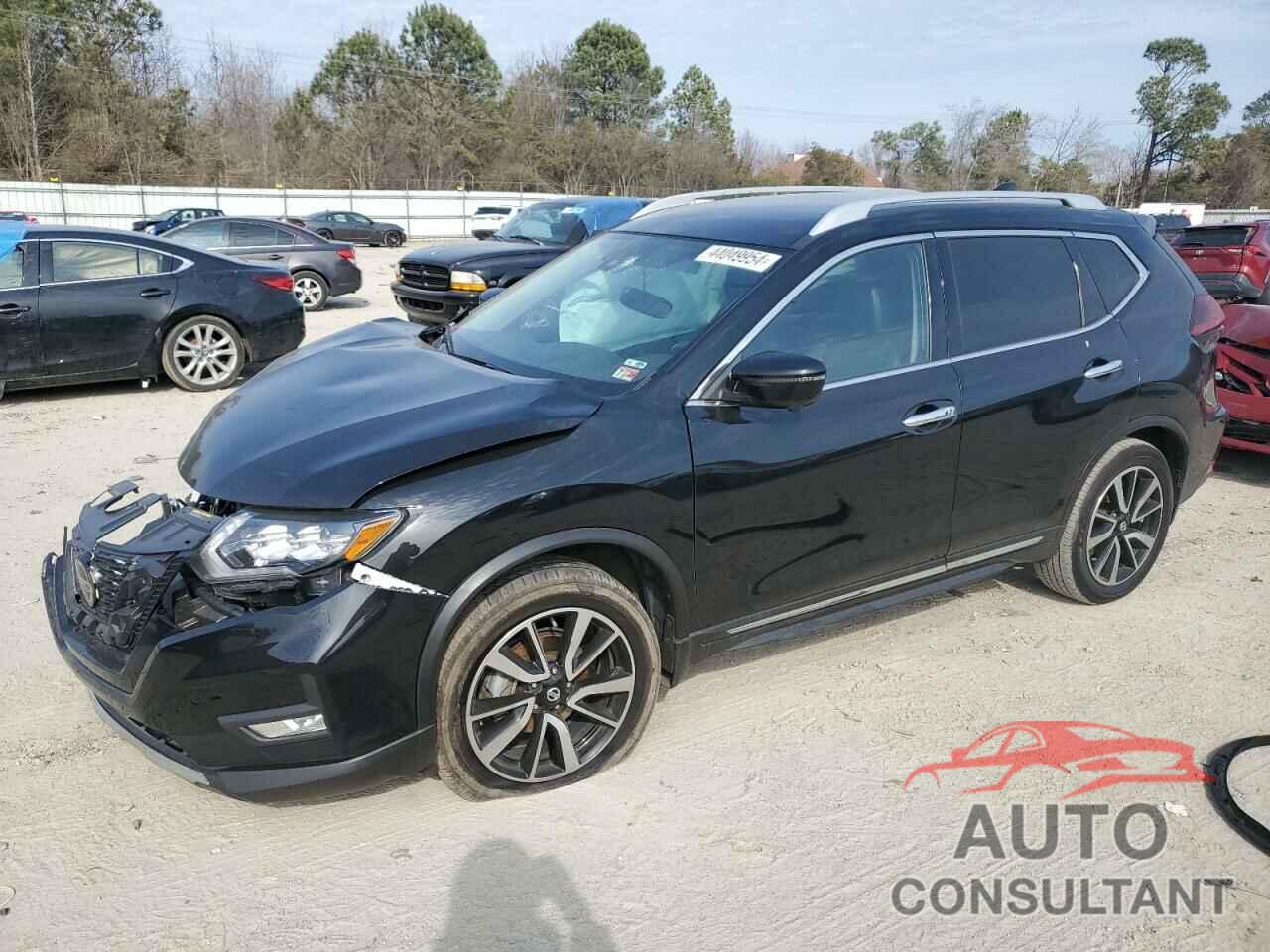 NISSAN ROGUE 2019 - 5N1AT2MV1KC814801