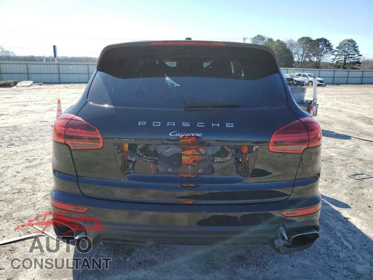 PORSCHE CAYENNE 2017 - WP1AA2A25HKA81573