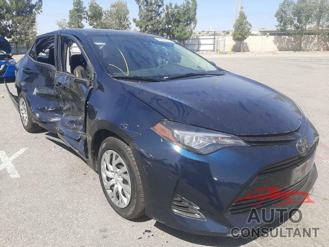 TOYOTA COROLLA 2018 - 5YFBURHE3JP836443