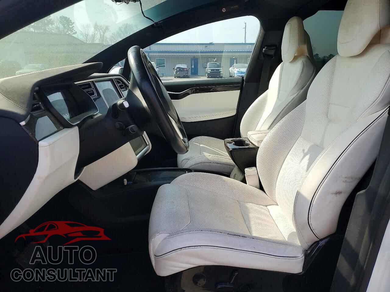 TESLA MODEL X 2016 - 5YJXCBE25GF022017
