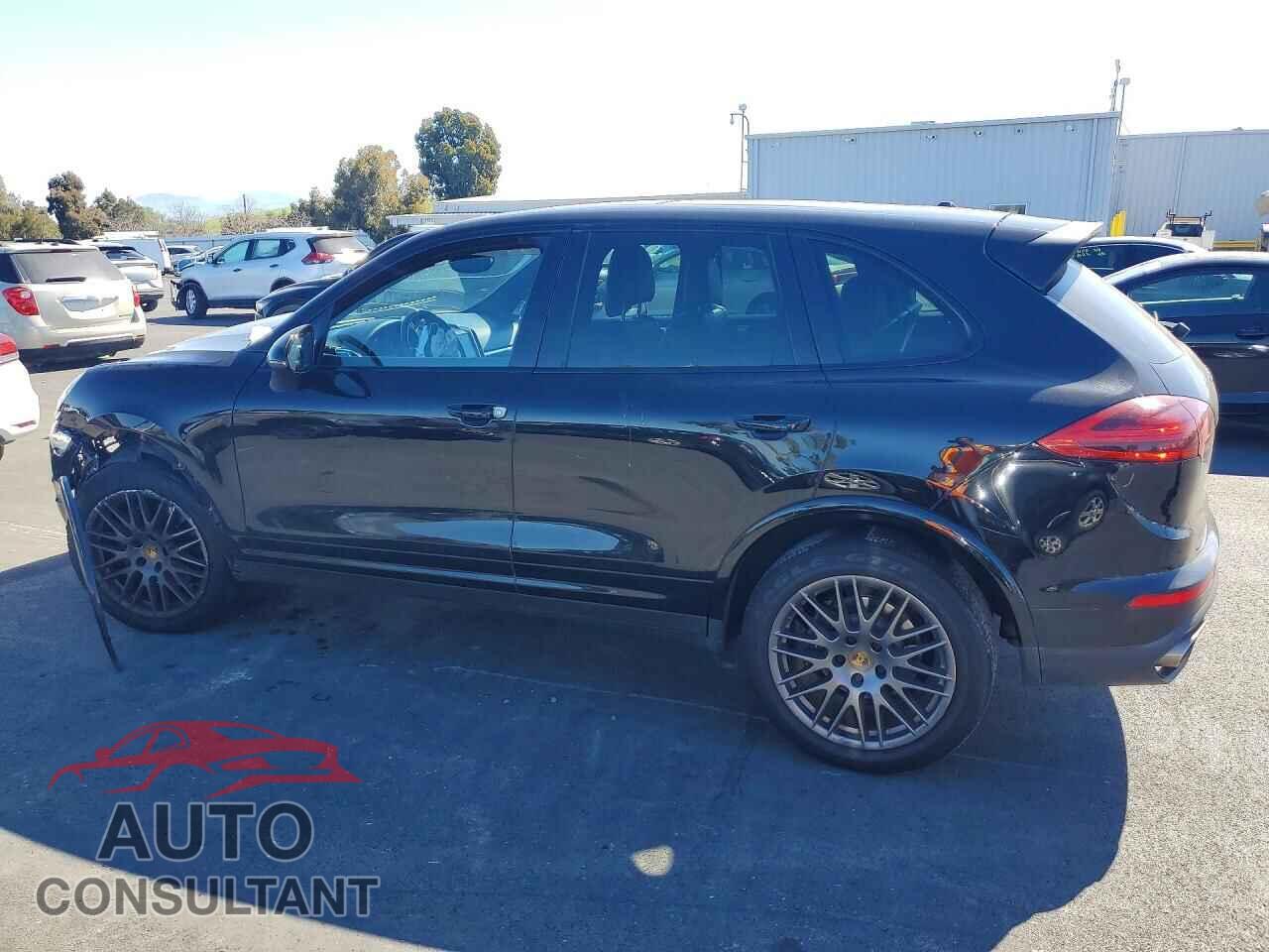 PORSCHE CAYENNE 2017 - WP1AA2A23HKA90305