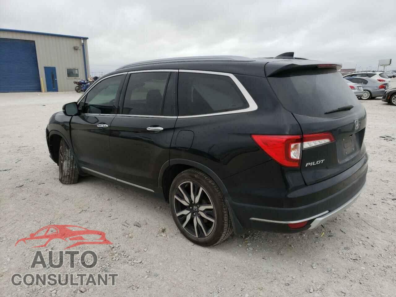 HONDA PILOT 2019 - 5FNYF5H64KB010736
