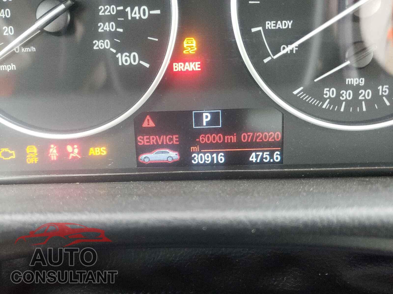 BMW 3 SERIES 2016 - WBA8E1G56GNU10940