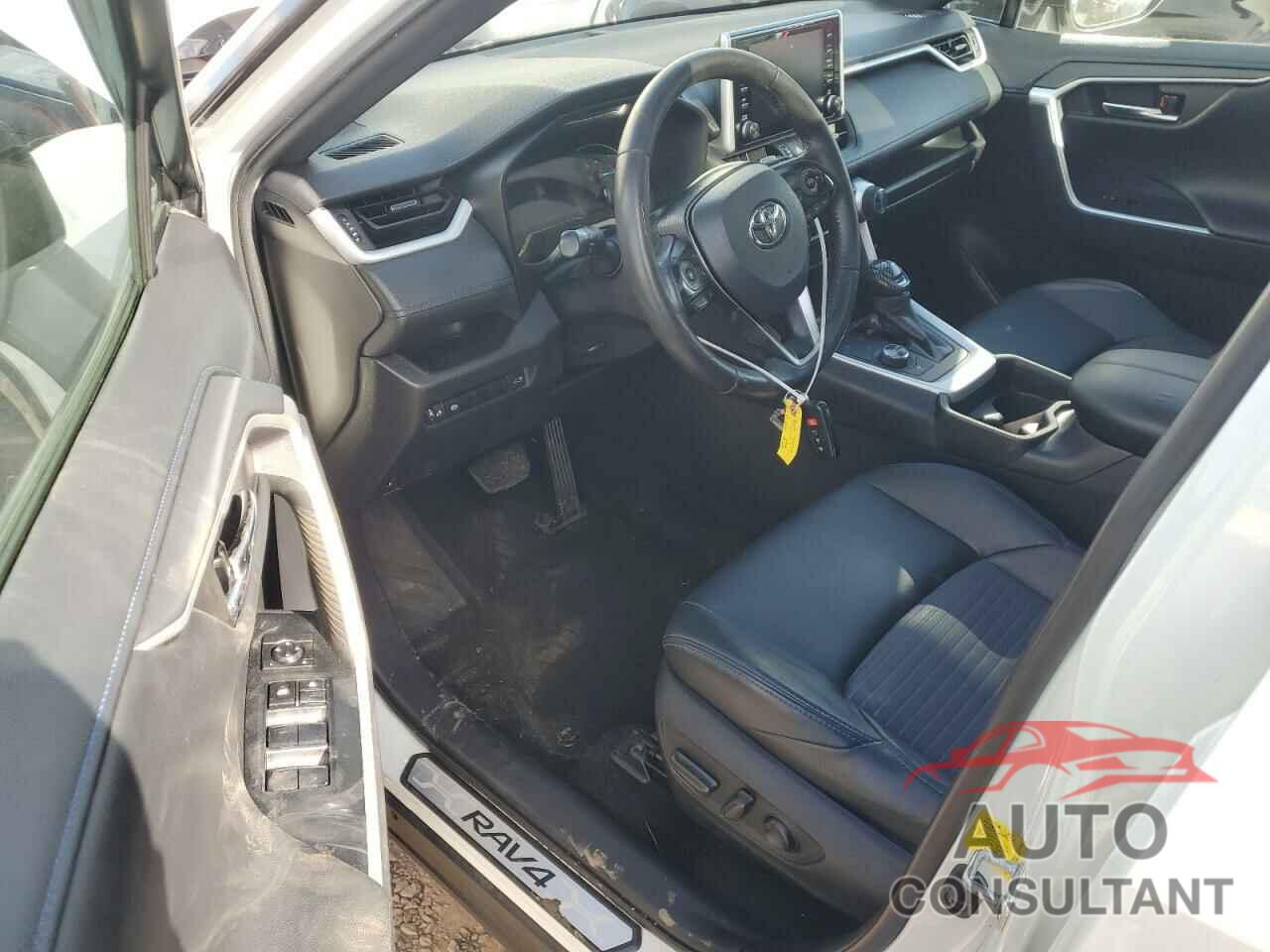 TOYOTA RAV4 2021 - 2T3E6RFV7MW016659