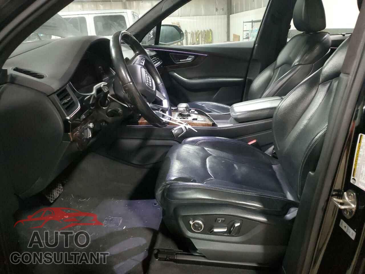AUDI Q7 2017 - WA1VAAF76HD006381