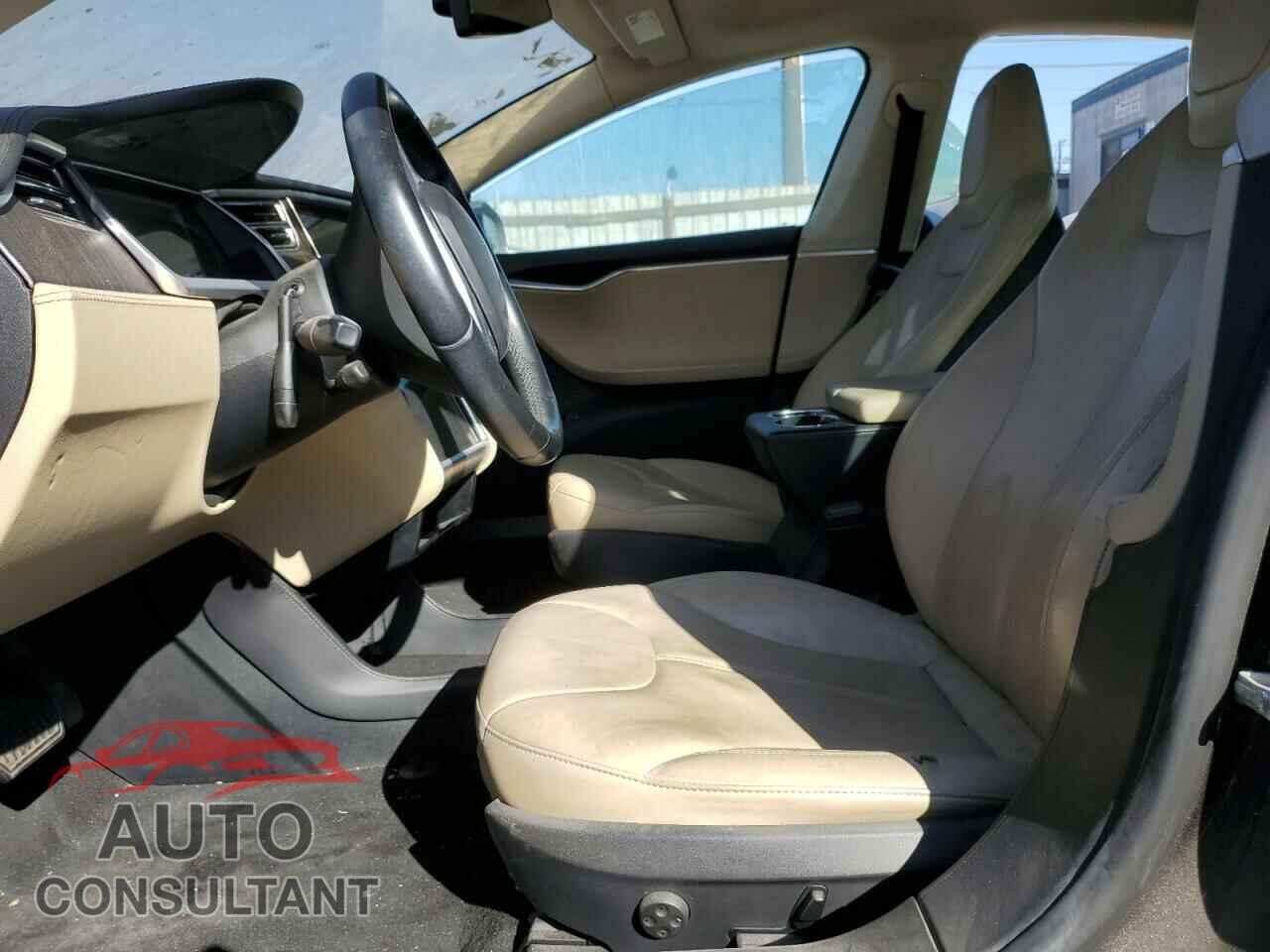 TESLA MODEL S 2013 - 5YJSA1BC8DFP10158