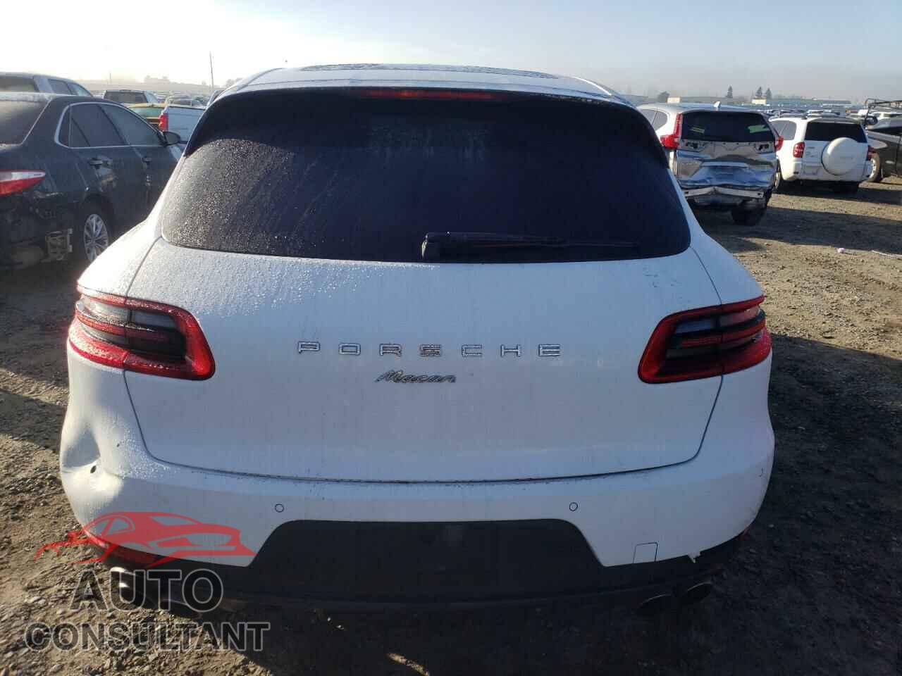 PORSCHE MACAN 2016 - WP1AB2A59GLB56095