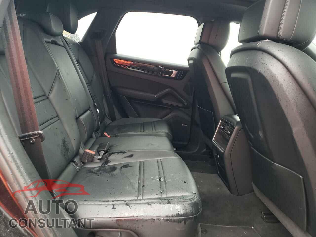 PORSCHE CAYENNE 2019 - WP1AA2AY9KDA08996