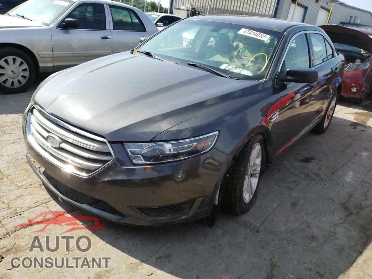 FORD TAURUS 2017 - 1FAHP2D82HG121485