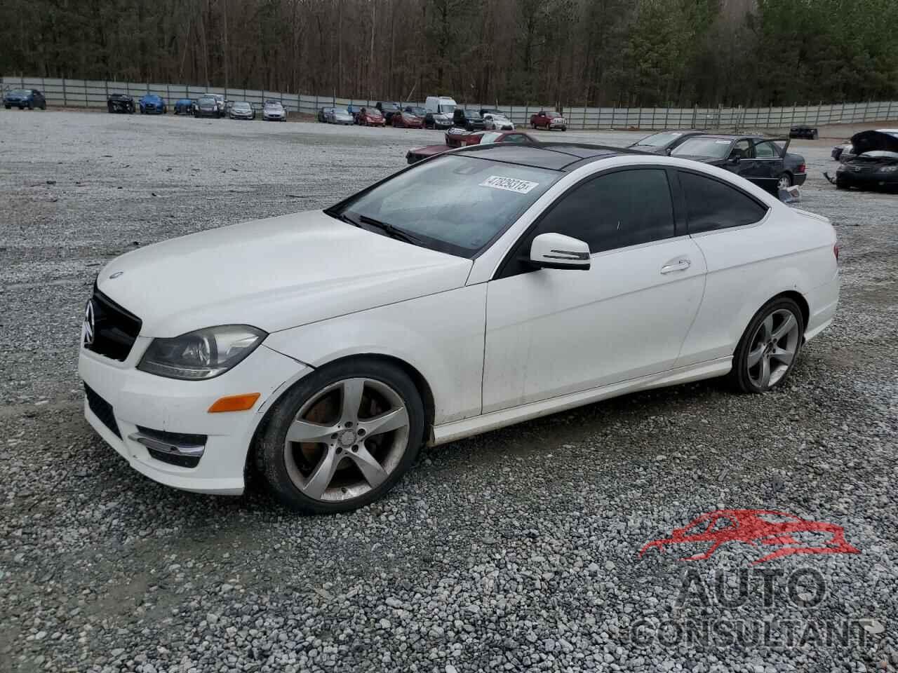 MERCEDES-BENZ C-CLASS 2015 - WDDGJ5HB3FG367060