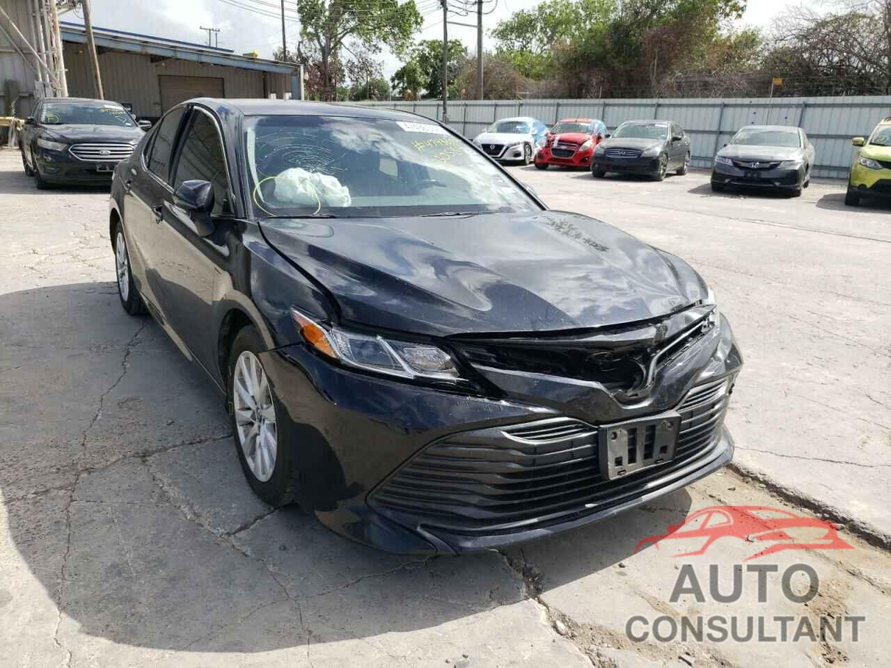 TOYOTA CAMRY 2018 - JTNB11HK5J3030589