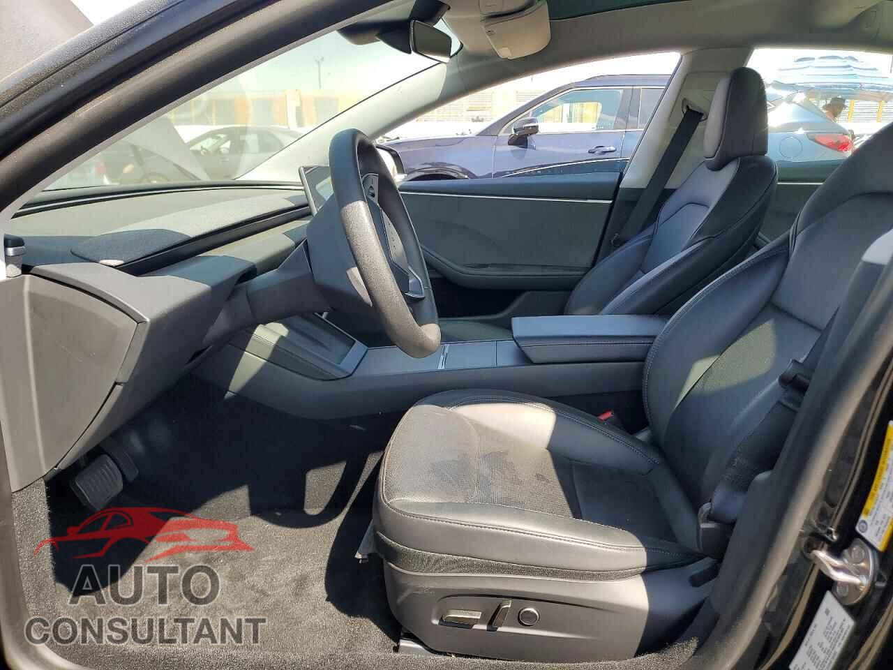 TESLA MODEL 3 2024 - 5YJ3E1EAXRF765902