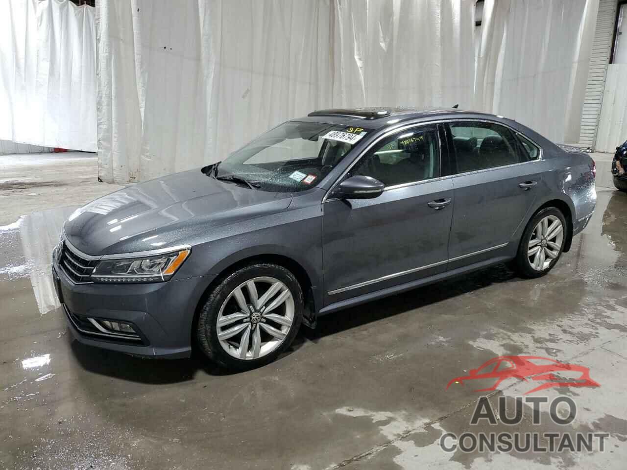 VOLKSWAGEN PASSAT 2017 - 1VWGT7A37HC021636