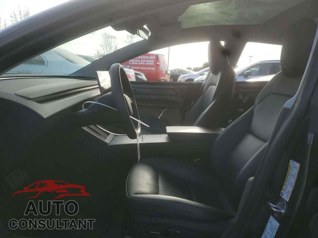 TESLA MODEL 3 2024 - 5YJ3E1EA7RF730282