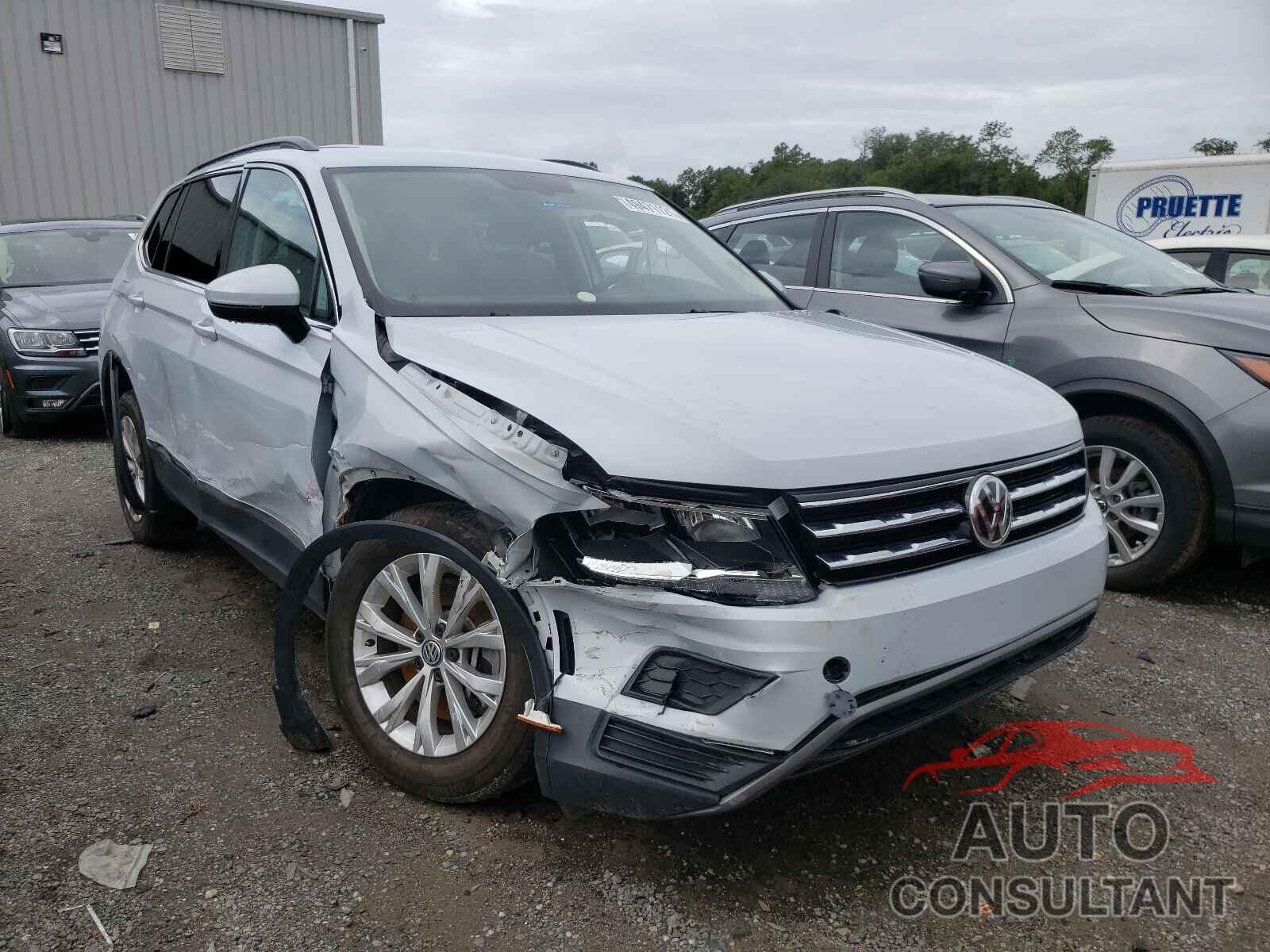 VOLKSWAGEN TIGUAN 2018 - 3VV3B7AX9JM214299