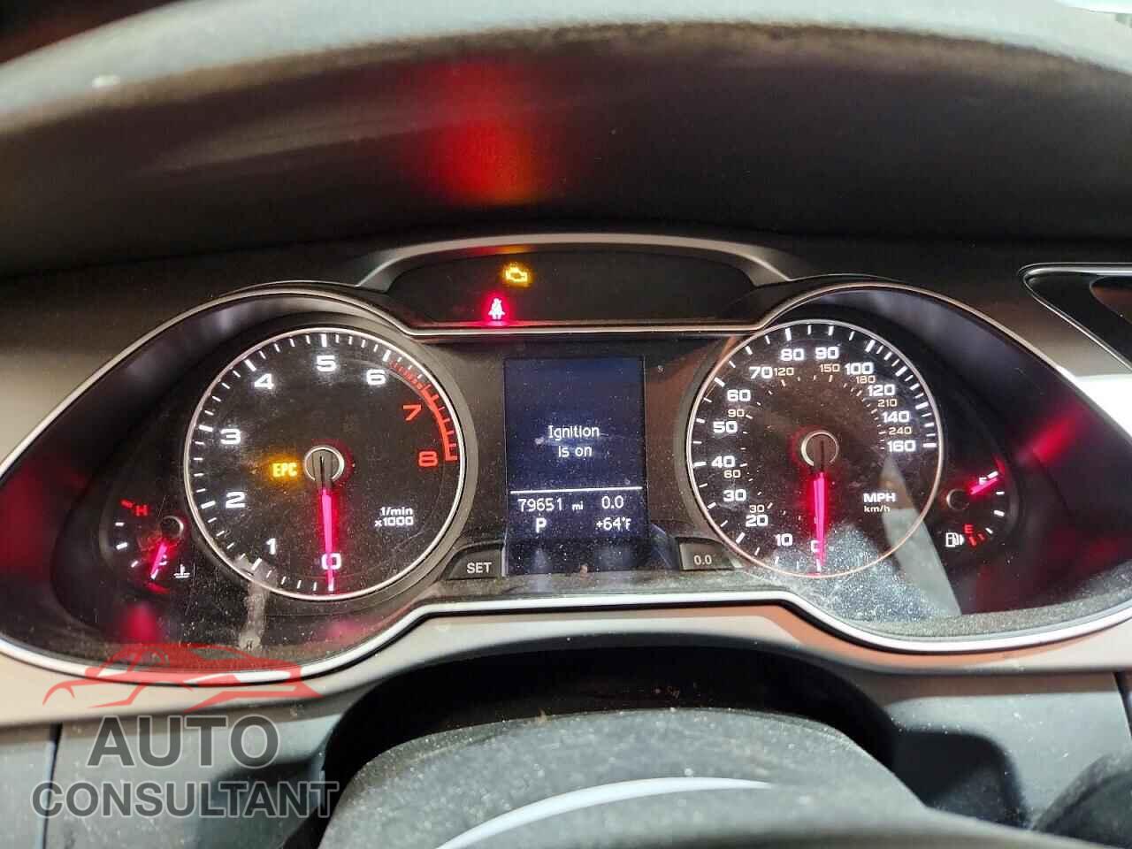 AUDI A4 2013 - WAUBFAFL8DN007928