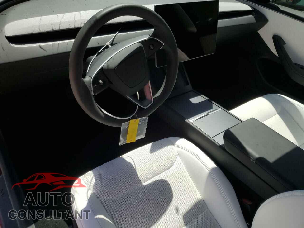 TESLA MODEL 3 2024 - 5YJ3E1EA7RF864841