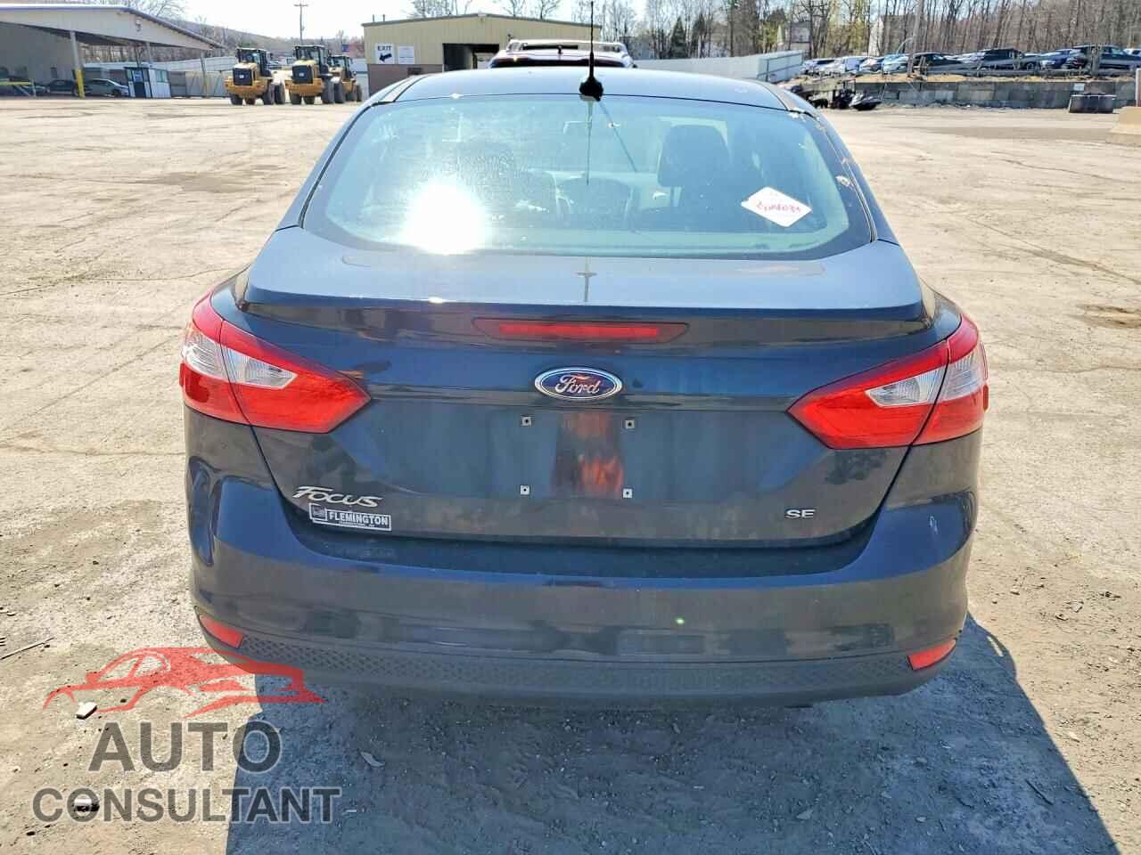 FORD FOCUS 2014 - 1FADP3F20EL415869