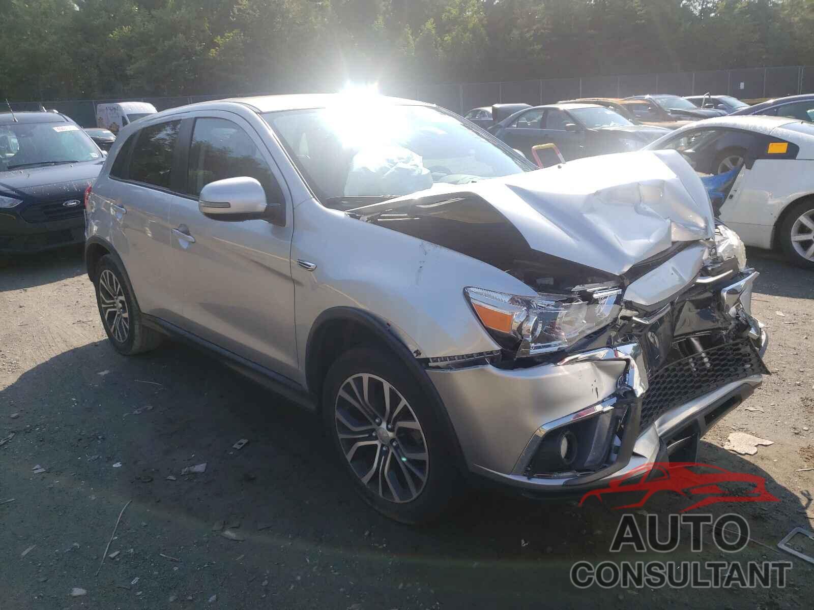 MITSUBISHI OUTLANDER 2018 - JA4AP3AW5JU015179