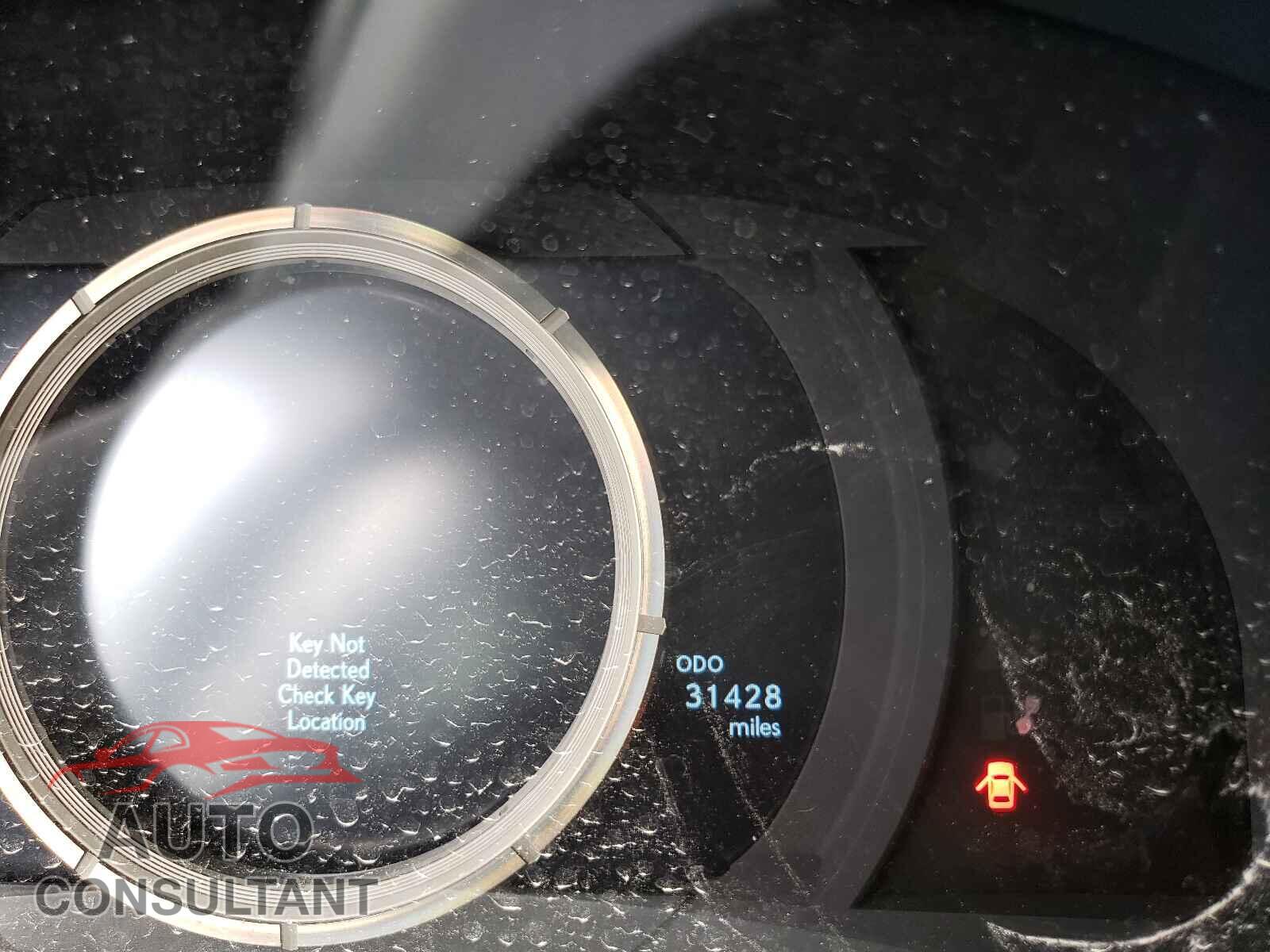LEXUS IS 2017 - JTHBA1D20H5052605