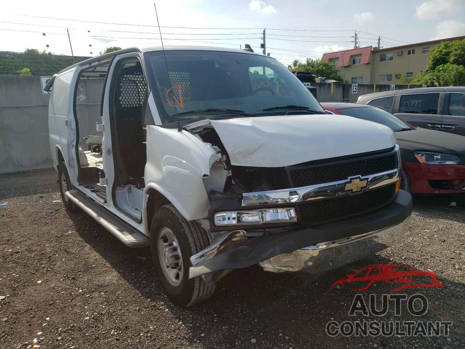 CHEVROLET EXPRESS 2019 - 1GCWGAFG8K1369556